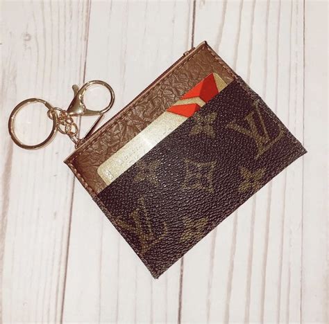 how to open louis vuitton keychain|keychain louis vuitton wallet.